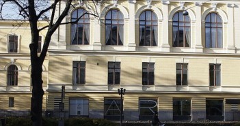 Näyttelyaikaa Vaasan taidehallista 2015 vaasan_taidehalli