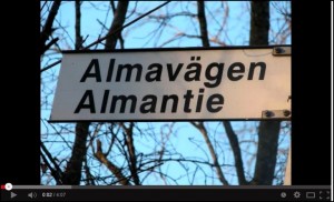 Almantie 3:n rakennus ja sen piha-alue