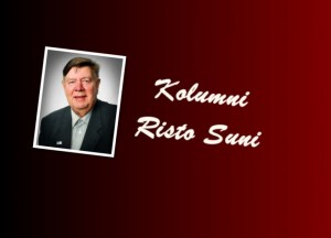 Risto Sunin logo, jossa on hänen nimensä ja kuva