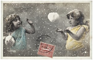 Surrealistinen maalaus, jossa on outoja hahmoja ja esineitä