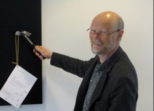 Pekka Peura, Levón-instituutin uusi johtaja, hymyilee kameralle