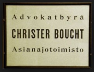 Christer Boucht, naparetkeilijä, hymyilee ulkona