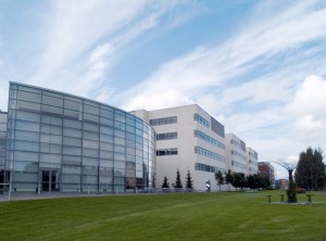 Seinäjoen ammattikorkeakoulun rakennus tai logo