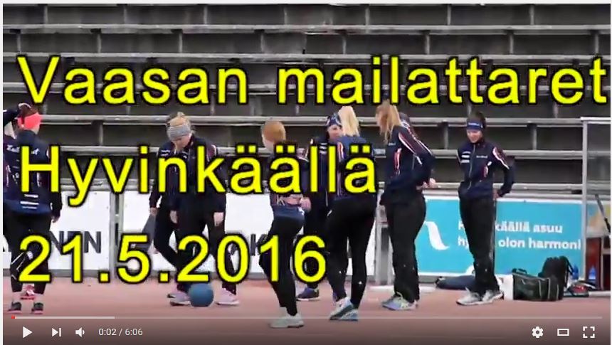 Mailattaret pelaamassa pesäpalloa Hyvinkäällä