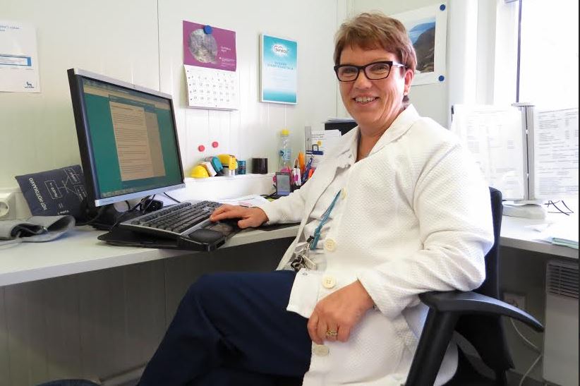 Sonja Paulaharju, Vuoden hoitaja 2016, hymyilee