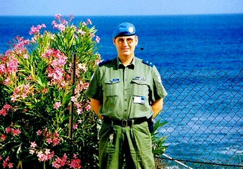 Kalle Lanamäki hymyilee kameralle