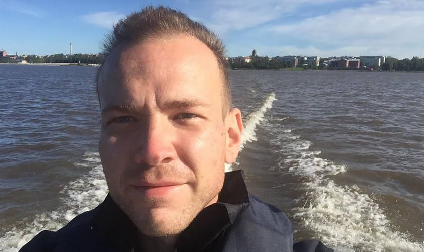 Kim Hiekkanen, Vaasan VKS:n edustaja, puhuu