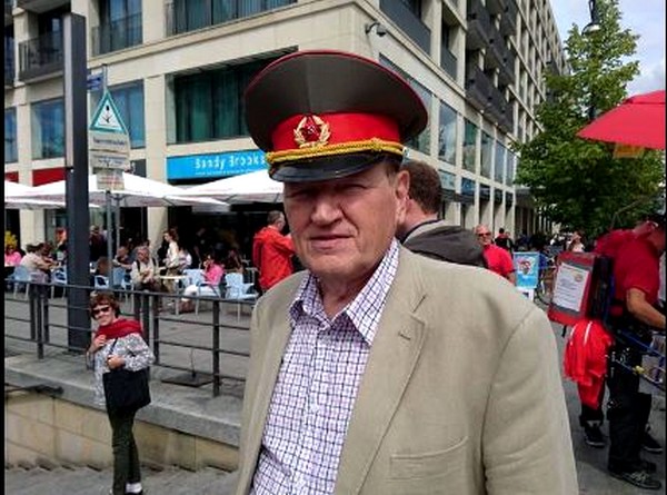 Heimo Hokkanen, Palosaaren pormestari, puhuu