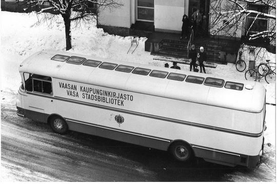 Vaasan kirjastoauto juhlii 50-vuotista taivaltaan