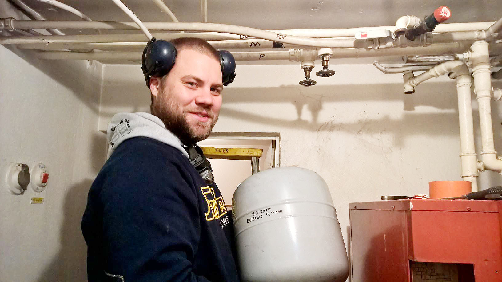 Martti Järvenpää nuorena putkimiehenä Vaasassa, 1970-luvulla