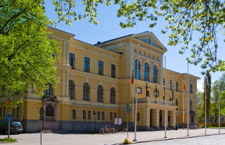 Vaasan kaupungintalo, arkkitehti Magnus Isaeuksen suunnittelema rakennus