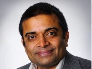 Vaasan yliopistossa väittelevän Gopalanin mukaan asiakkaat haluavat nykyään tuotteita ja palveluita, jotka ovat yksilöllisiä, räätälöityjä ja yhteistyössä kehitettyjä. Yhteiskehittävästä asiakkaasta onkin tullut yrityksille kekseliäs konsultti sekä ongelmanratkaisija.