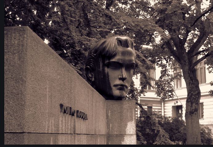 Toivo Kuulan muotokuva, mahdollisesti nuorena miehenä