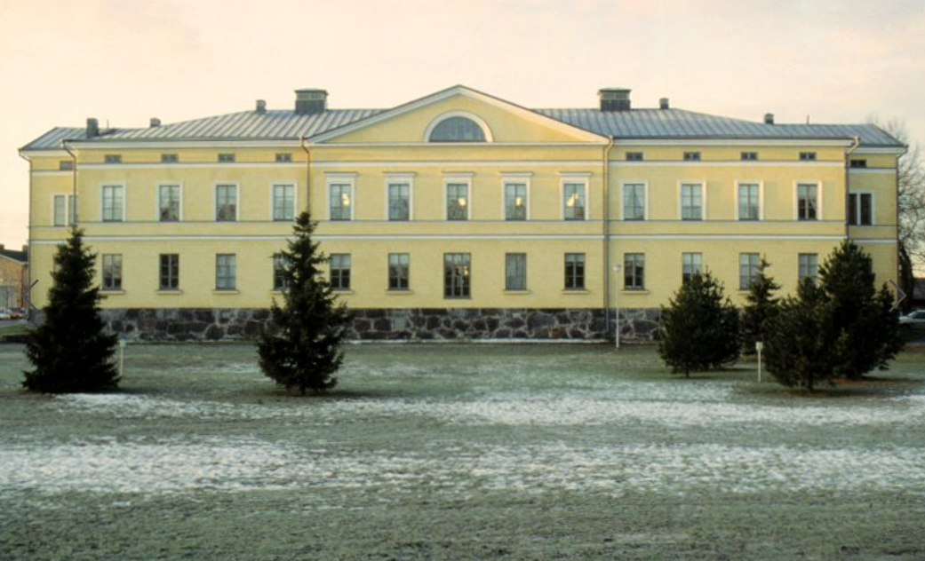 Vanhan-Vaasan sairaalan historiallinen rakennus, arkkitehti Engelin suunnittelema