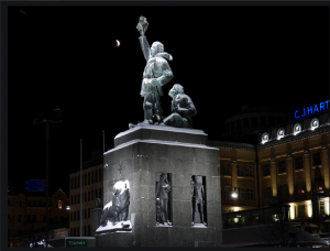 Vaasan Vapaudenpatsaan rakennustyömaa ja työntekijöitä vuonna 1937