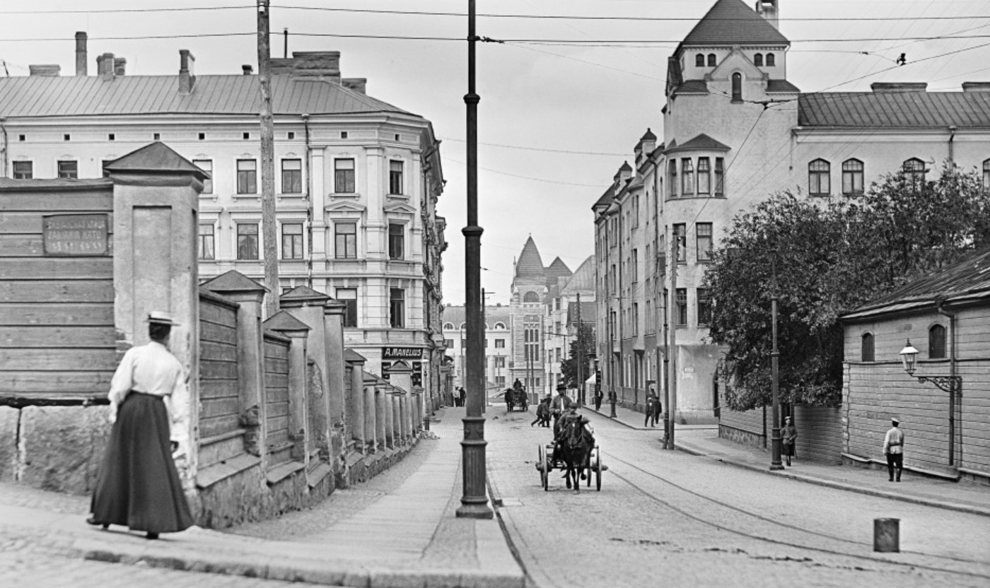 Hannu Salmi luennoi autonomian ajan suomalaisesta elokuvasta